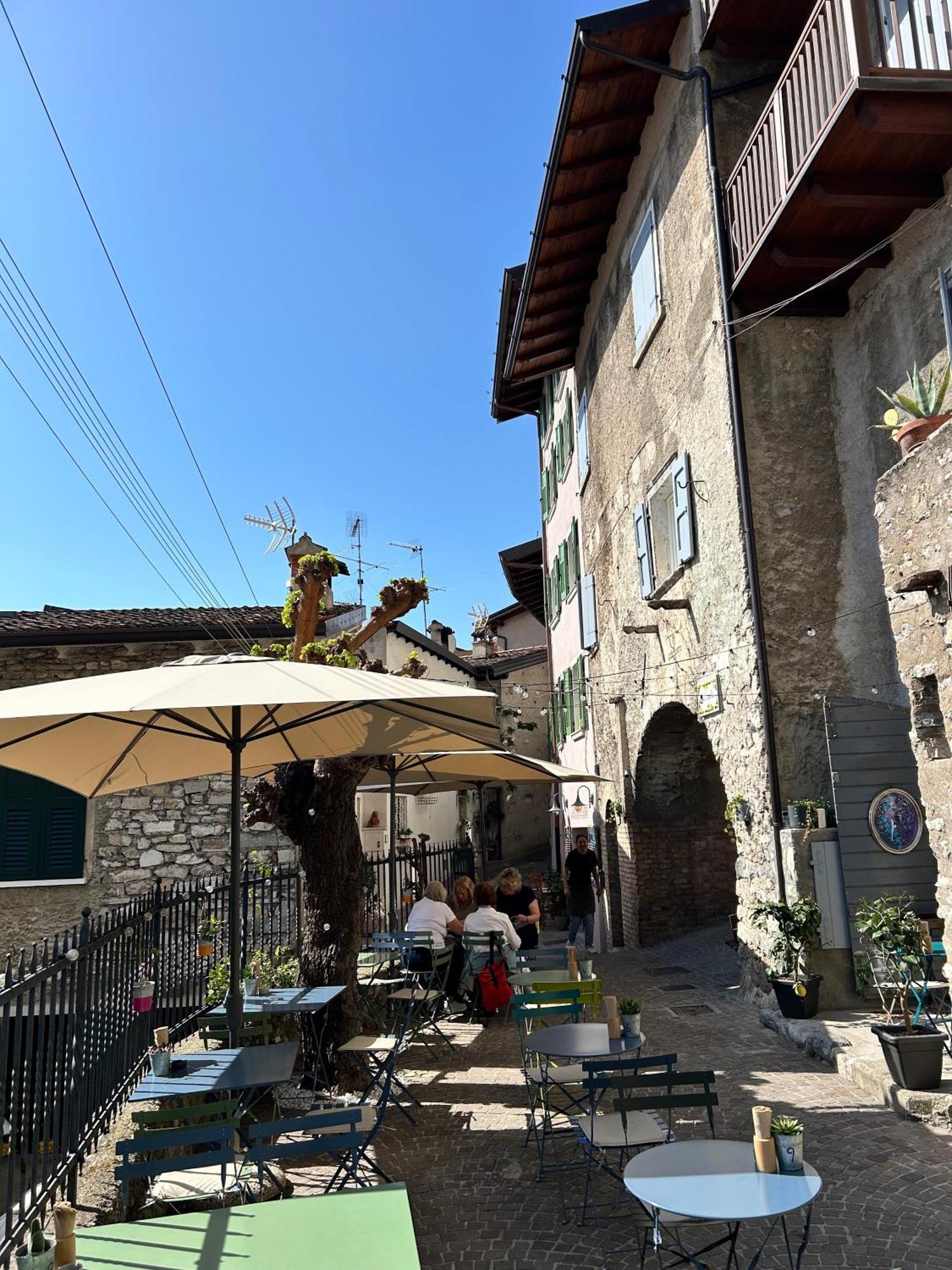 Studios Al Castello Dei Limoni Limone sul Garda Exterior photo